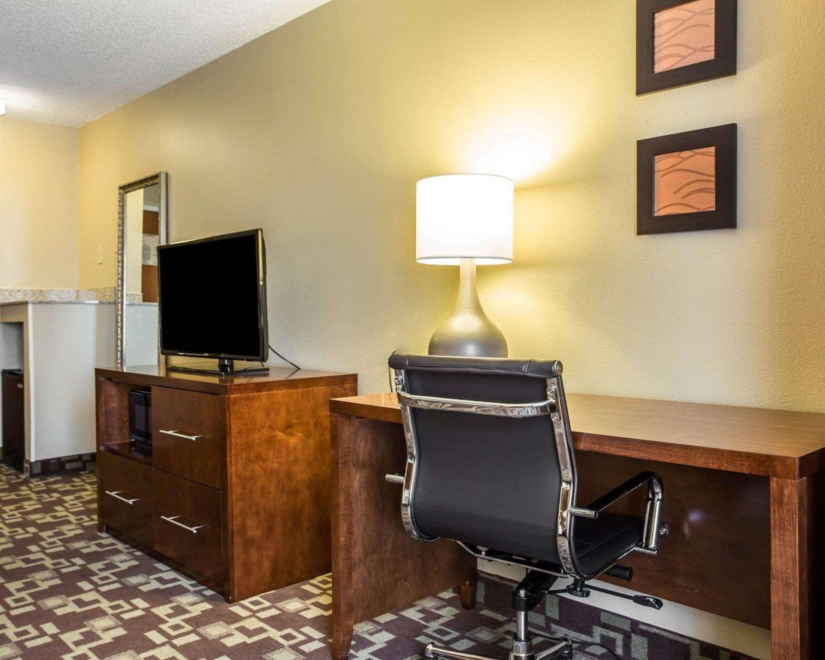 Comfort Inn & Suites Walterboro I-95 Bagian luar foto