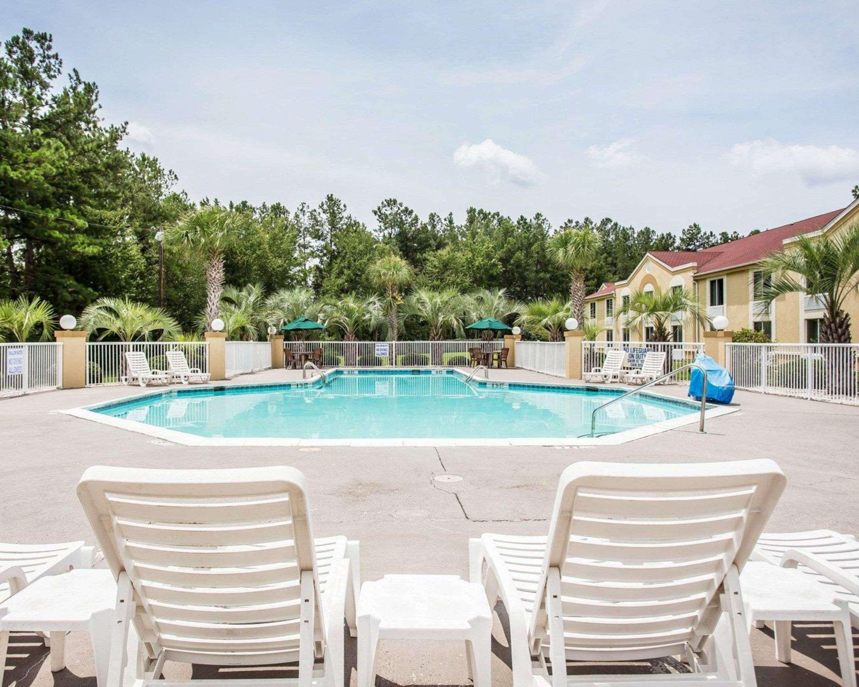 Comfort Inn & Suites Walterboro I-95 Bagian luar foto