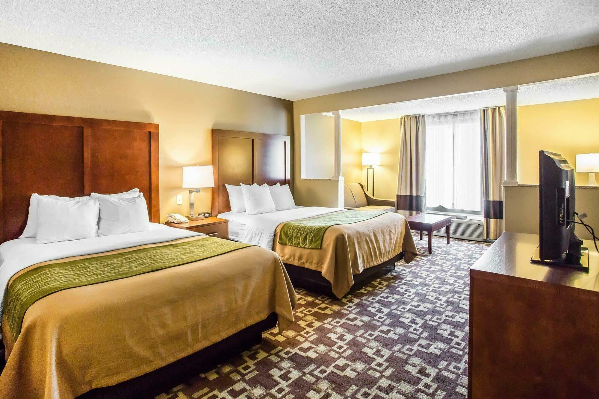 Comfort Inn & Suites Walterboro I-95 Bagian luar foto