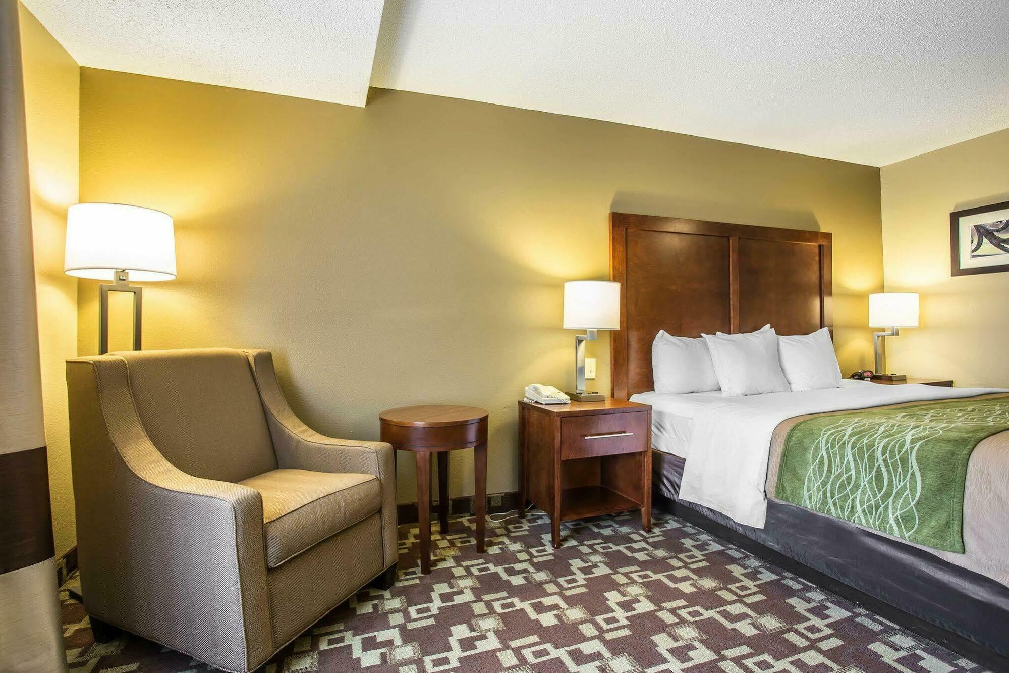 Comfort Inn & Suites Walterboro I-95 Bagian luar foto